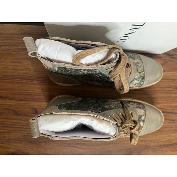 NEW Donald Pliner Eliaa Light Bronze Lace Lug Sole Boots sz 9.5 Boho Glam Sheer - Picture 7 of 11